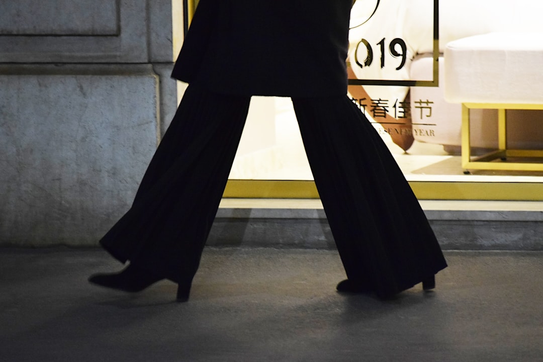 découvrez les dernières tendances du fashion style pour un look moderne et élégant. inspirez-vous des conseils mode, astuces et nouveautés pour affirmer votre style unique.