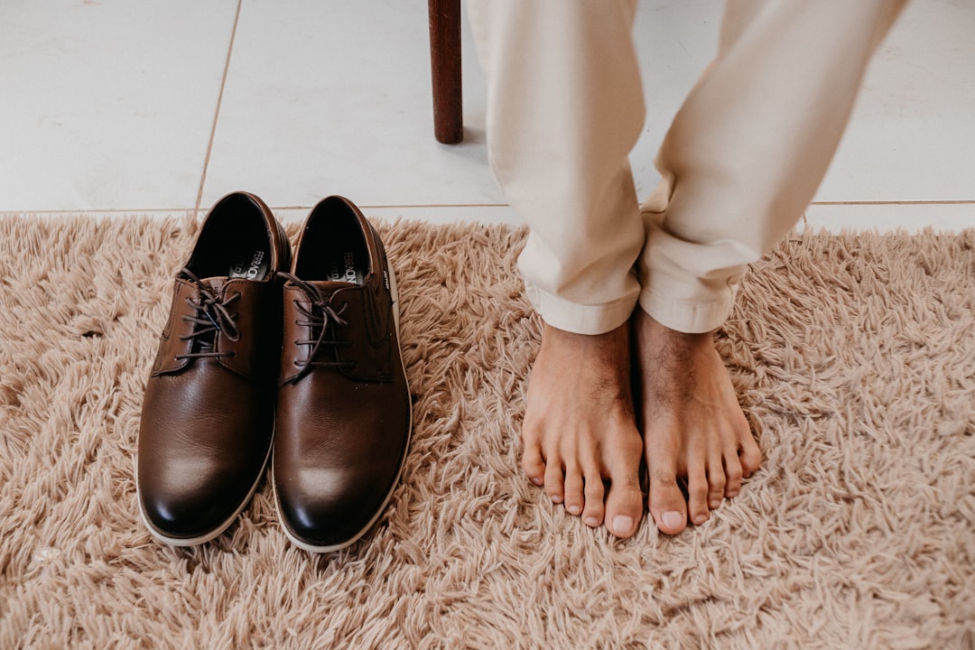 découvrez notre collection de chaussures habillées pour hommes alliant qualité et élégance, parfaites pour toutes vos occasions formelles.
