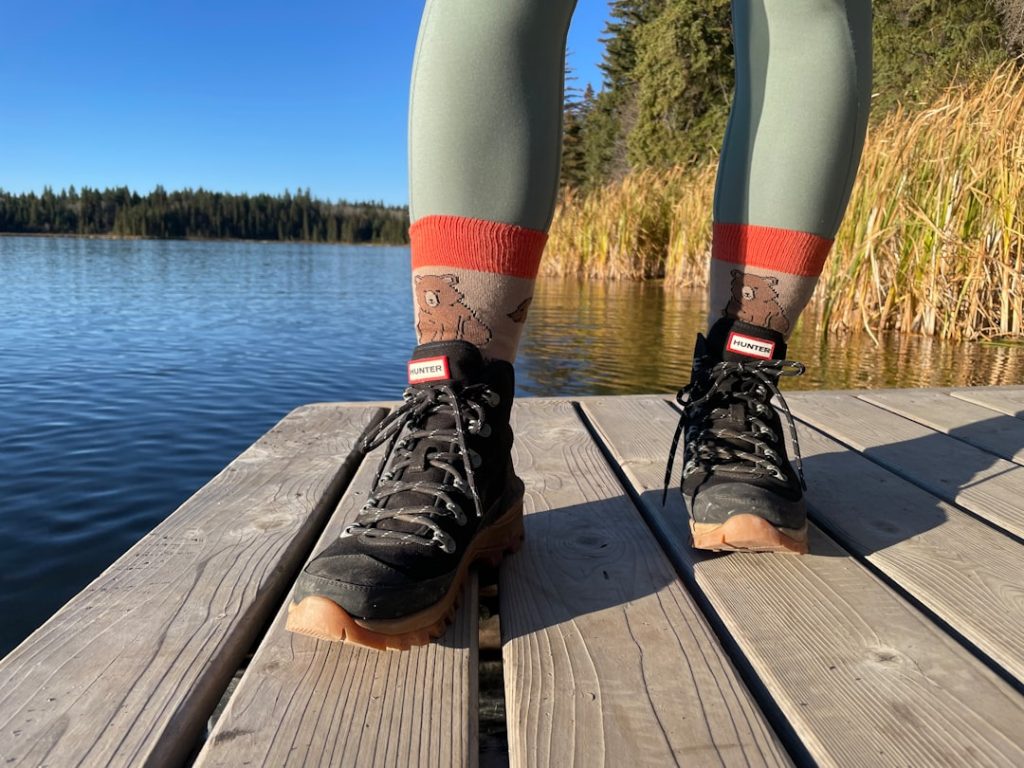 découvrez notre collection de bottes cuissardes élégantes et tendance, parfaites pour allonger la silhouette et compléter vos tenues avec style.