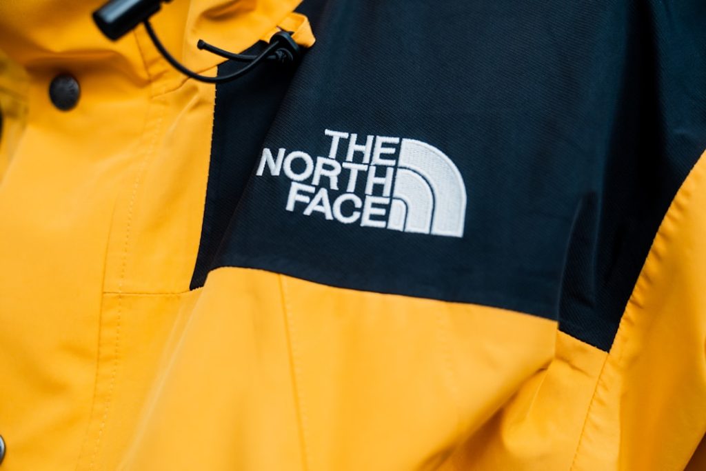 découvrez la collaboration exclusive the north face alliant innovation et style pour des aventures en plein air inégalées.