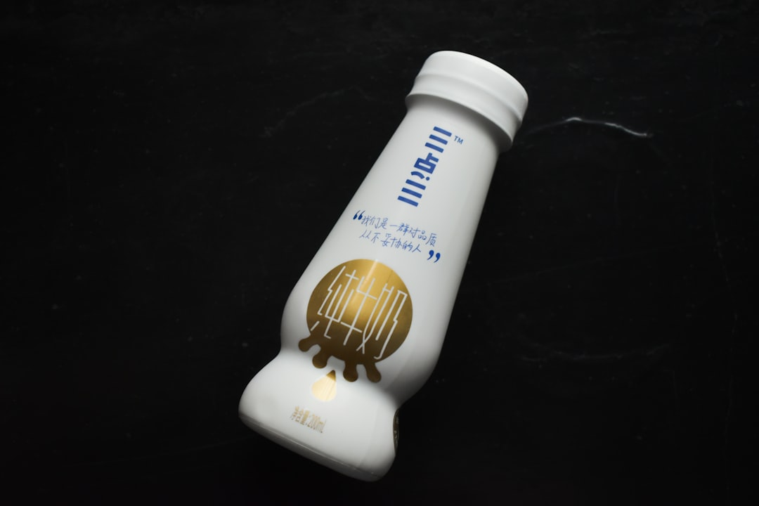 découvrez notre crème anti-âge efficace pour réduire les rides, raffermir la peau et raviver l'éclat naturel de votre visage. une solution idéale pour une peau jeune et éclatante.