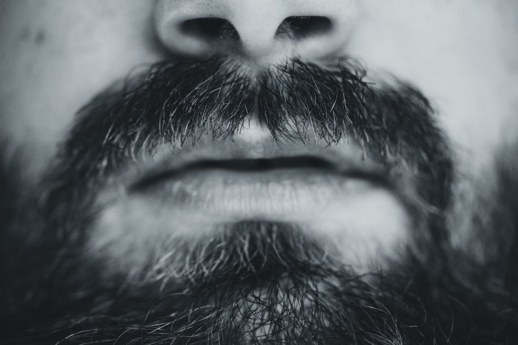 découvrez les styles de barbe tendance pour homme, conseils d'entretien et astuces pour choisir la coupe idéale selon votre visage.