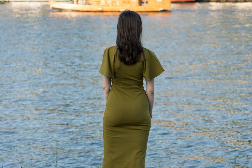 découvrez notre collection de robes pour femmes grandes tailles, alliant style, confort et élégance pour toutes les occasions.