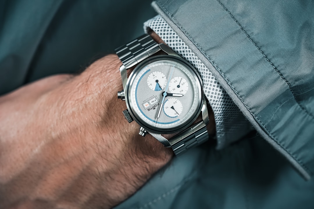 découvrez notre sélection exclusive de montres de luxe, alliant élégance et précision. trouvez la montre chère parfaite pour sublimer votre style.