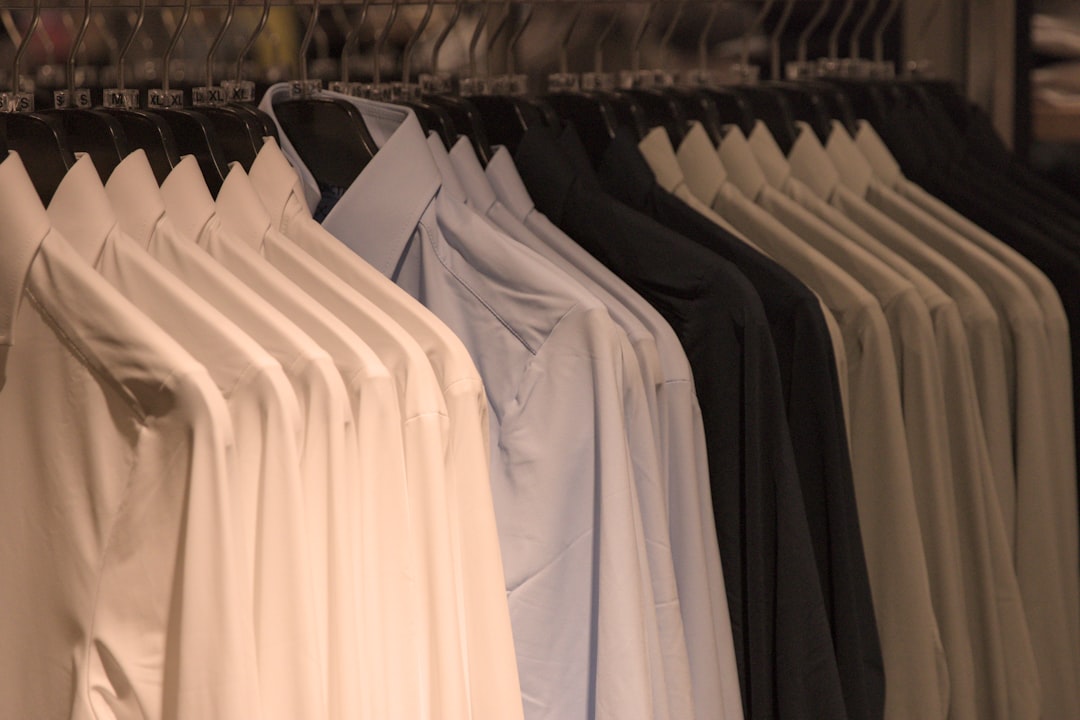 découvrez les dernières tendances de la fast-fashion pour un style à la pointe de la mode à prix abordables. renouvelez votre garde-robe rapidement et facilement avec nos collections tendance.