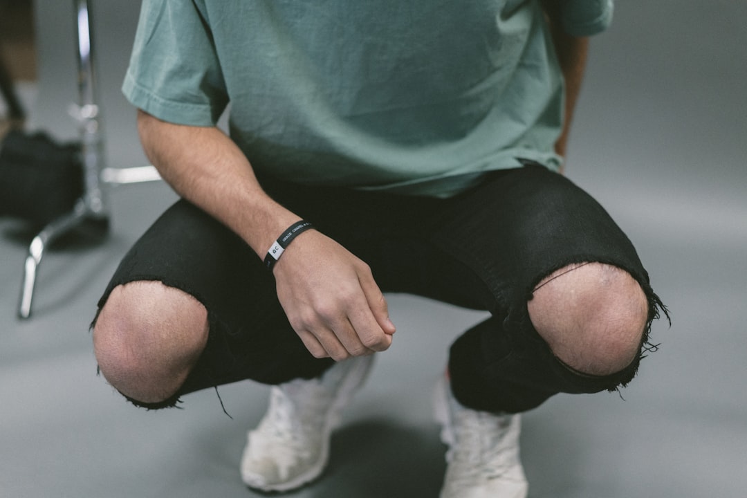 personnalisez vos vêtements selon vos envies avec notre service de customisation de vêtements unique et créatif.