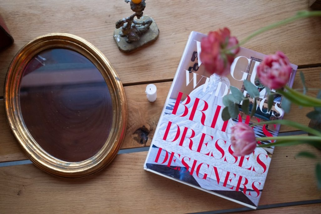 découvrez les dernières tendances de la mode nuptiale pour un mariage élégant et moderne. inspirez-vous des styles actuels pour un jour unique et inoubliable.