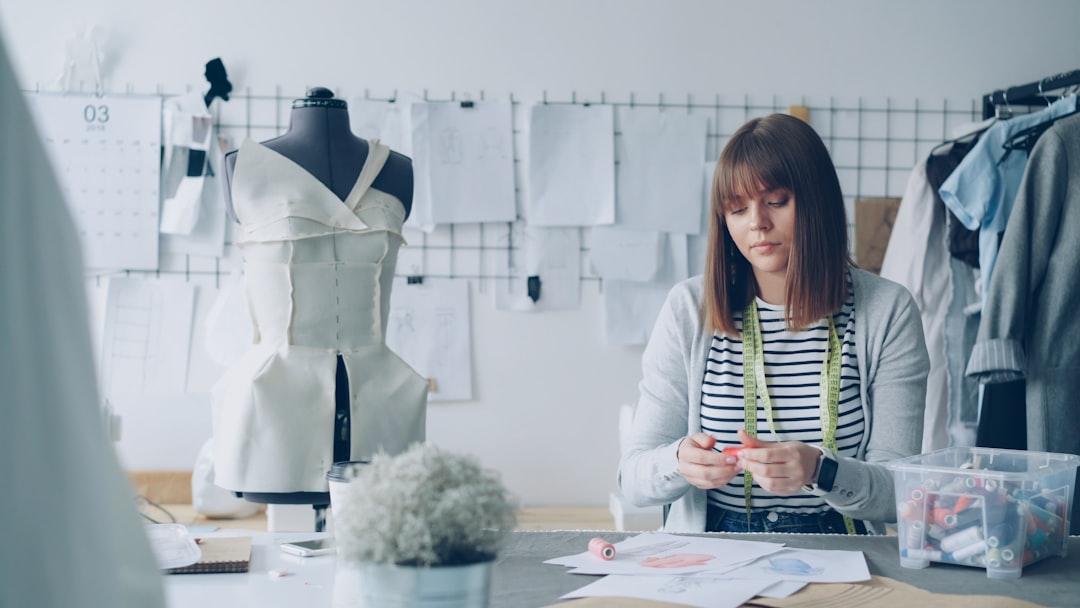 découvrez notre guide complet de relooking fashion pour transformer votre style et révéler votre beauté unique avec des conseils tendances et personnalisés.