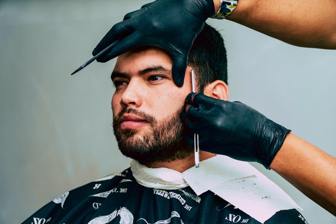 découvrez tout sur la greffe de cheveux : techniques, résultats, et conseils pour retrouver une chevelure dense et naturelle.