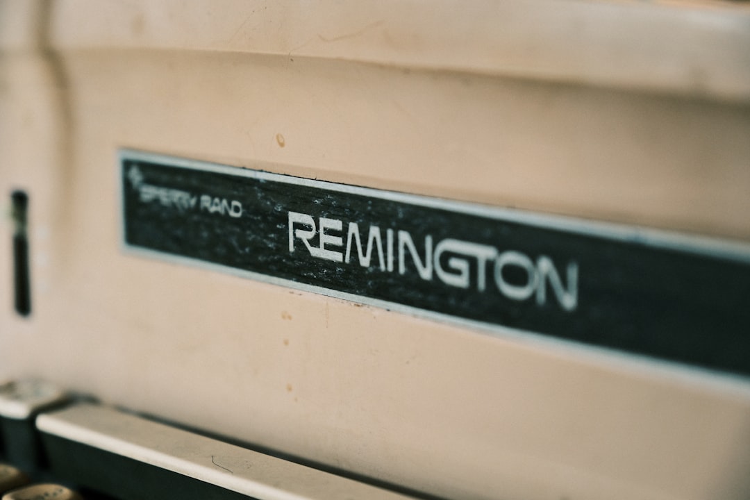 découvrez les lisseurs remington, alliant performance et soin pour des cheveux parfaitement lisses et brillants. trouvez votre modèle idéal pour un style impeccable au quotidien.