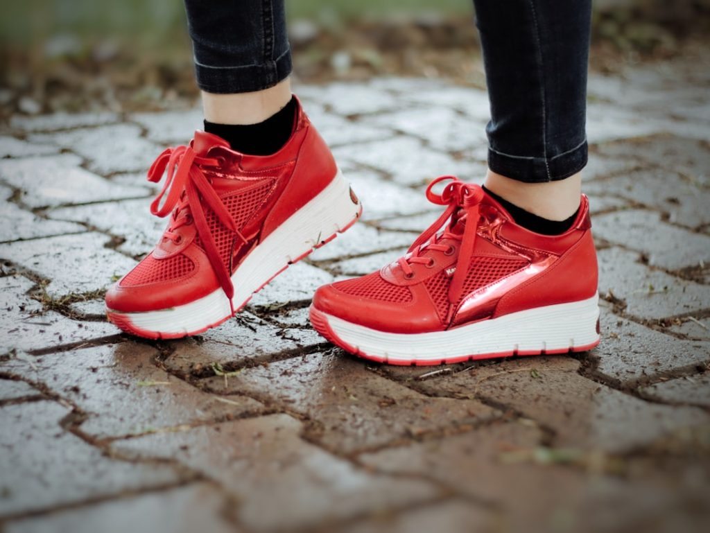 découvrez les baskets tendance pour l'été 2025 alliant style et confort, parfaites pour un look estival moderne et décontracté.