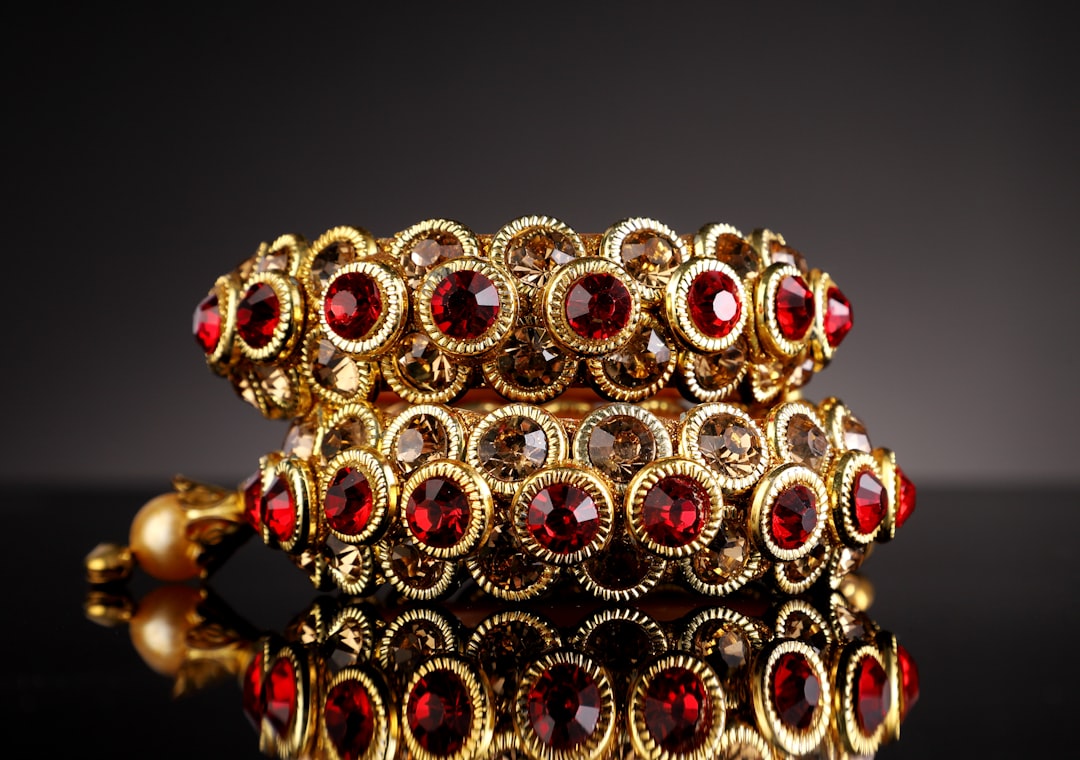 découvrez notre collection de bijoux de mode élégants et tendance pour sublimer votre style au quotidien.