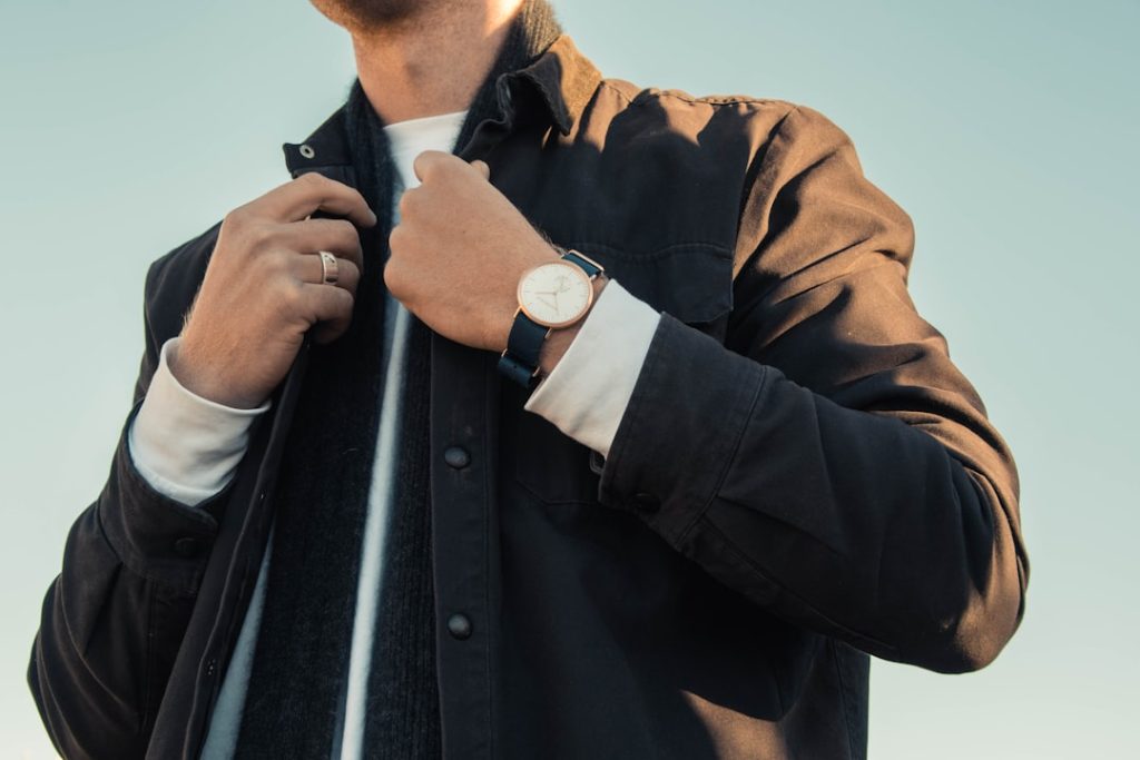découvrez les dernières tendances mode homme pour un style moderne et élégant toute l'année.